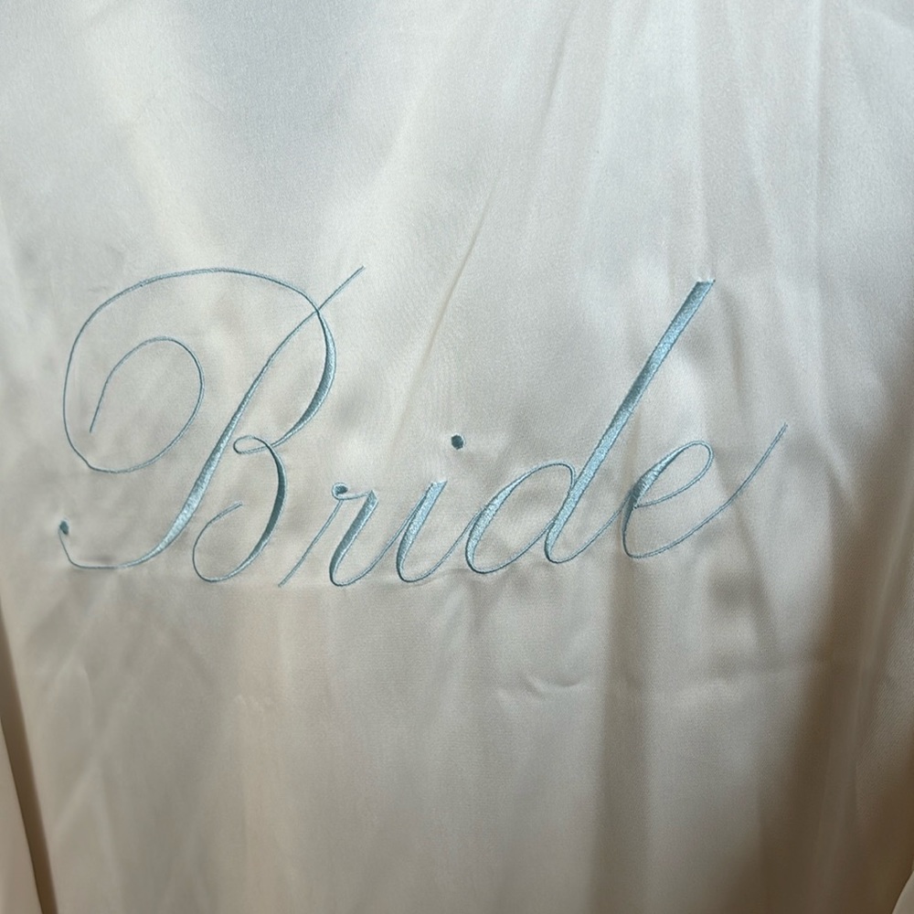 VS white Bride robe